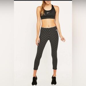 Nike Women's X Large Black White Polka Dot Tight Fit Cotton Cropped Leggings XL